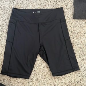 Zyia biker shorts with pockets